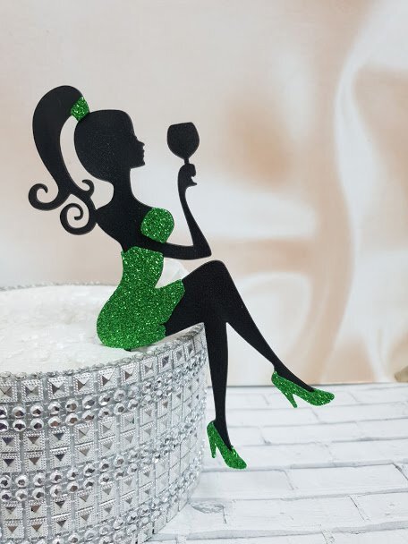 Intra απο ξύλο plywood 3mm-4mm πάχος - Κορίτσι Silhouette Cake Topper Δίασταση 30x30 cm Intraeaxys-r1z2y2n1