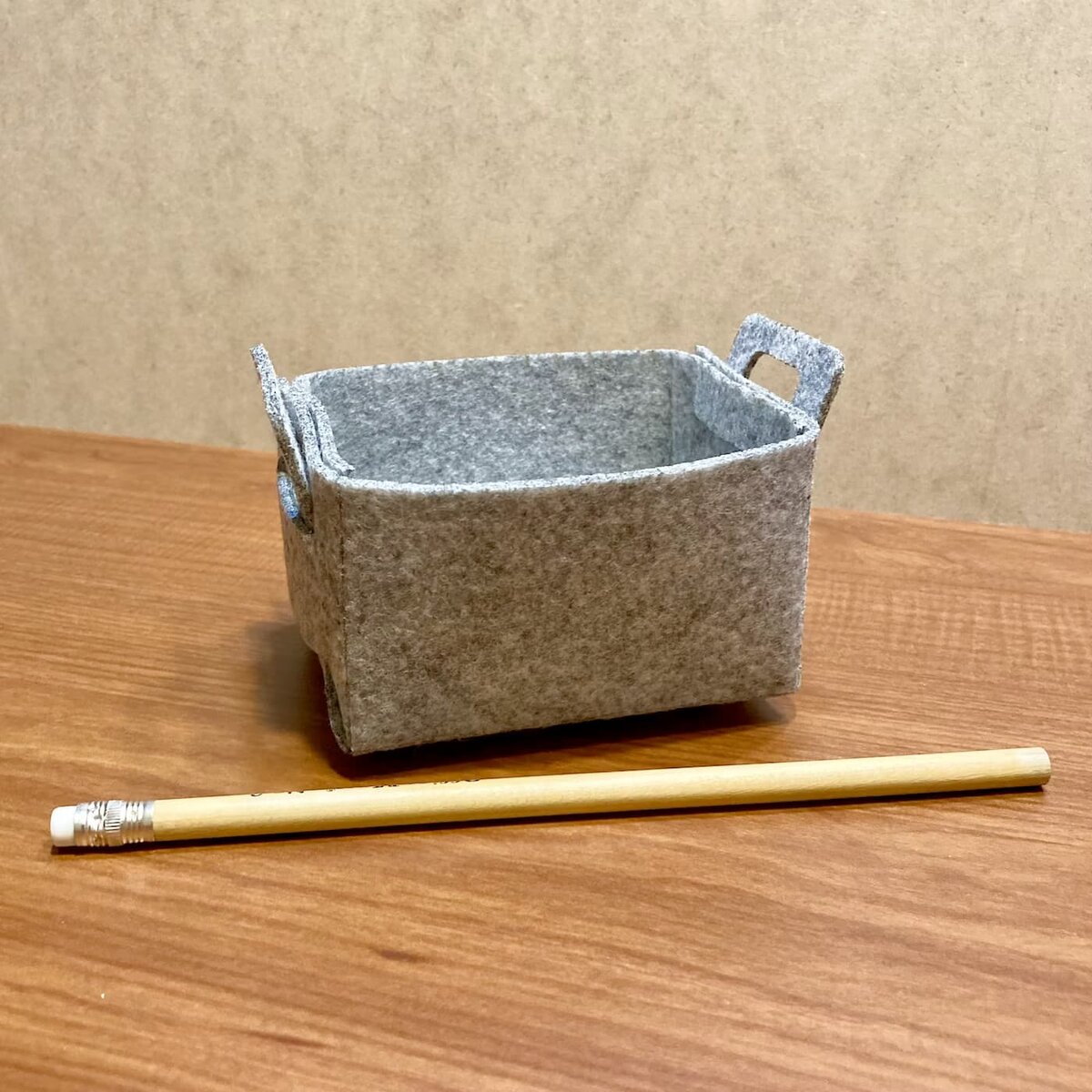 Intra απο ξύλο plywood 3mm-4mm πάχος - Μίνι καλάθι από τσόχα Δίασταση 30x30 cm Intraeaxys-078y2xqo