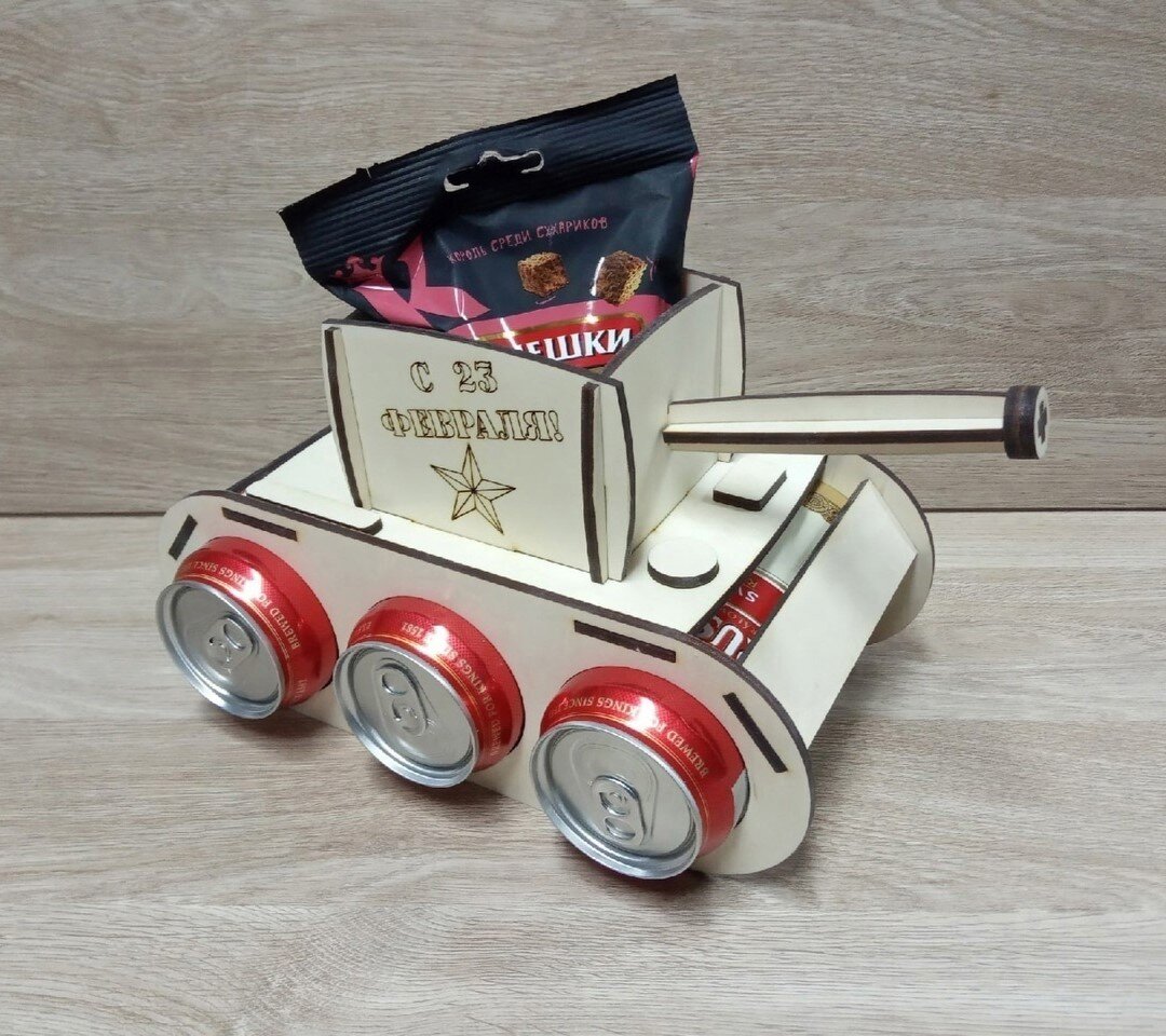 Intra απο ξύλο plywood 3mm-4mm πάχος - Θήκη σνακ μπύρας Tank Shape Δίασταση 30x30 cm Intraeaxys-r1z2y3l1