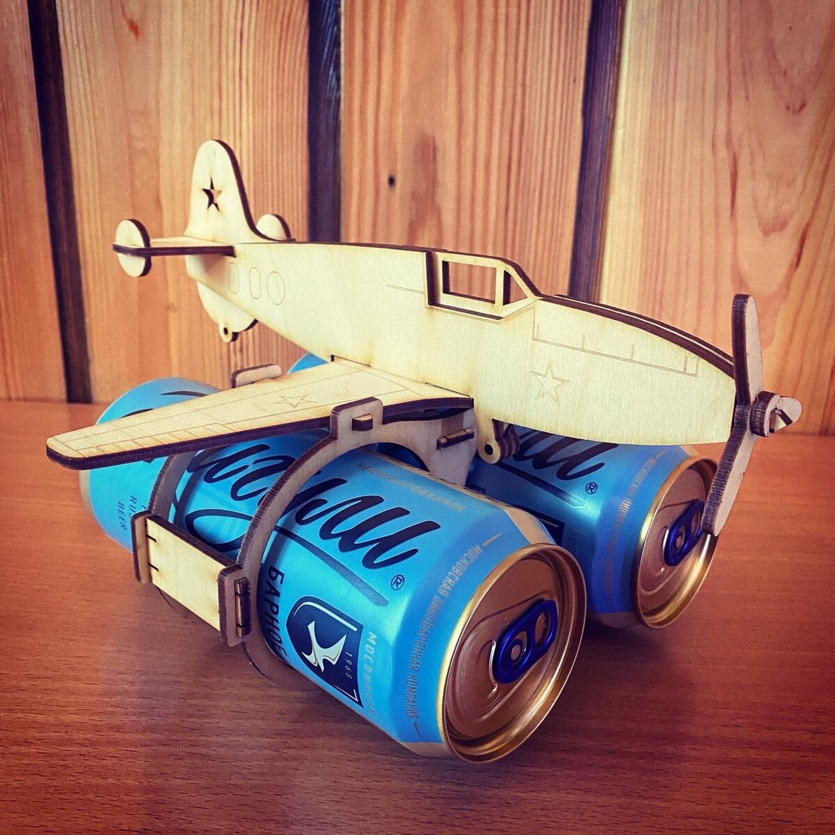 Intra απο ξύλο plywood 3mm-4mm πάχος - Διακόσμηση πάρτι θήκης αναψυκτικού αεροπλάνου Δίασταση 30x30 cm Intraeaxys-eo20wvq7