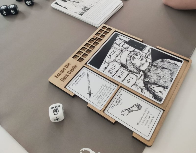 Intra απο ξύλο plywood 3mm-4mm πάχος - Escape the Dark Castle Playerboard Δίασταση 30x30 cm Intraeaxys-6o38yl31