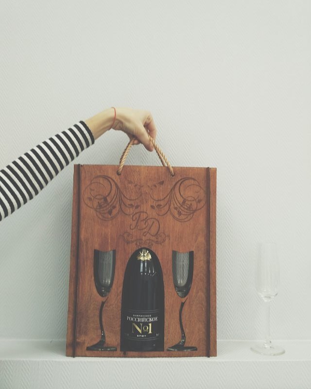 Intra απο ξύλο plywood 3mm-4mm πάχος - Θήκη δώρου για μπουκάλια Δίασταση 30x30 cm Intraeaxys-078yp4mo