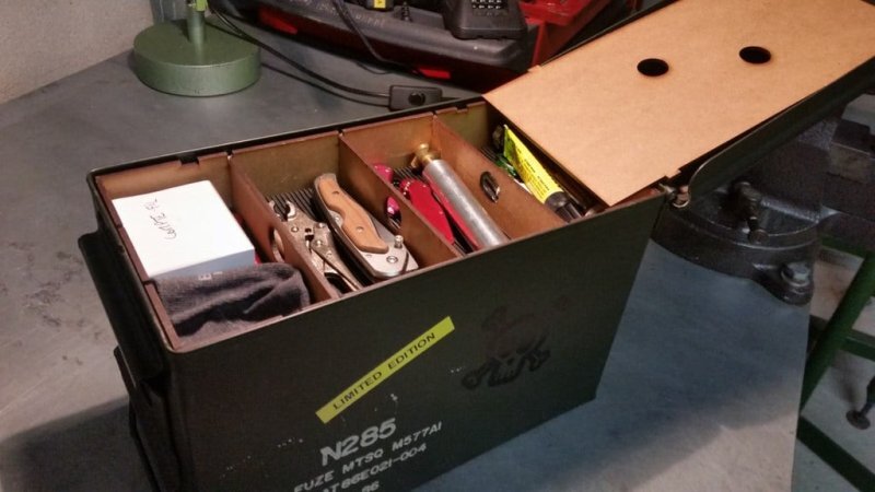 Intra απο ξύλο plywood 3mm-4mm πάχος - Στρατιωτική εργαλειοθήκη Δίασταση 30x30 cm Intraeaxys-eo05qg91