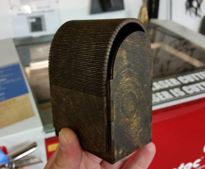 Intra απο ξύλο plywood 3mm-4mm πάχος - Deckbox με Living Mentes 3mm Δίασταση 30x30 cm Intraeaxys-eo4q3ly7