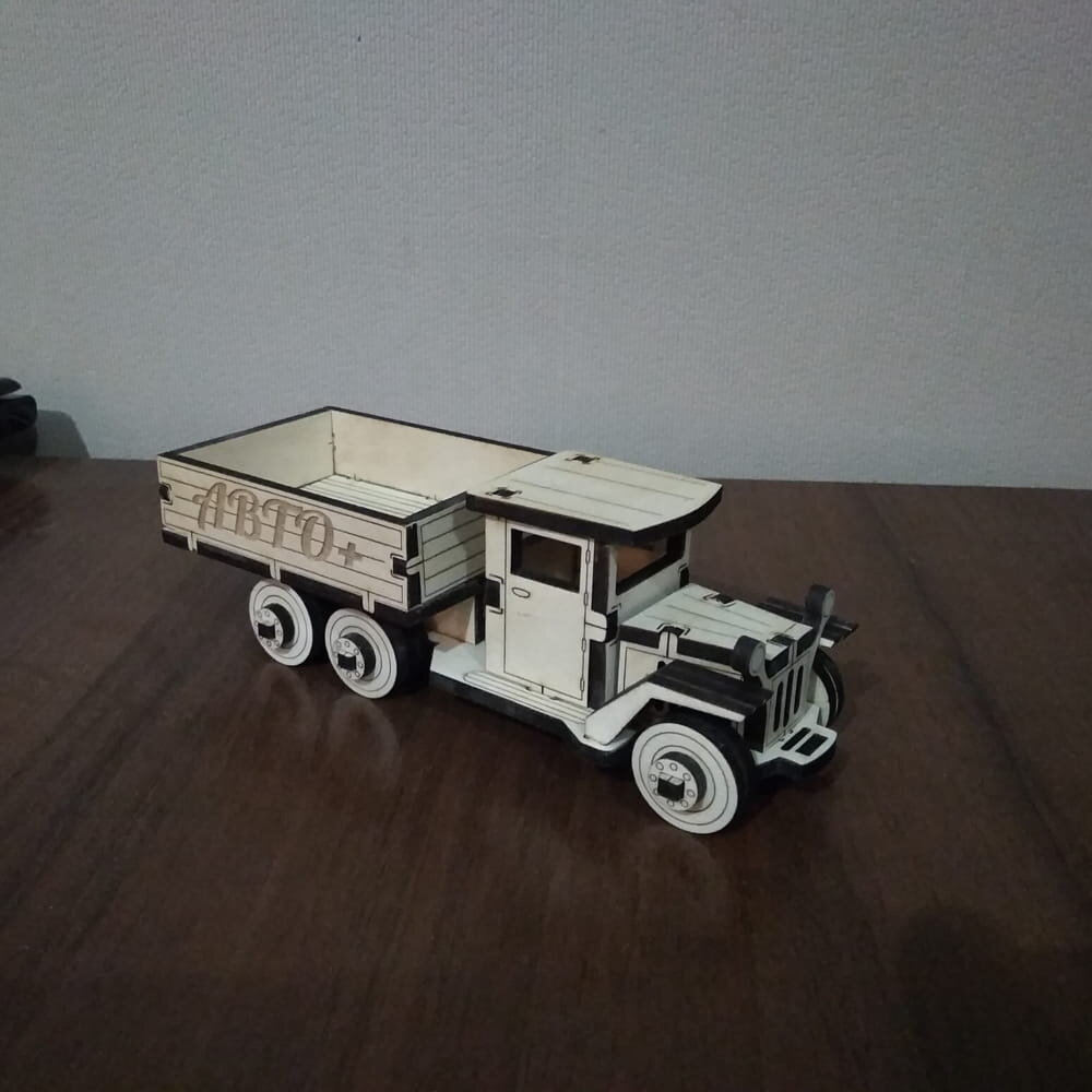 Intra απο ξύλο plywood 3mm-4mm πάχος - Κάτοχος επαγγελματικής κάρτας φορτηγού Δίασταση 30x30 cm Intraeaxys-eo4qvp87