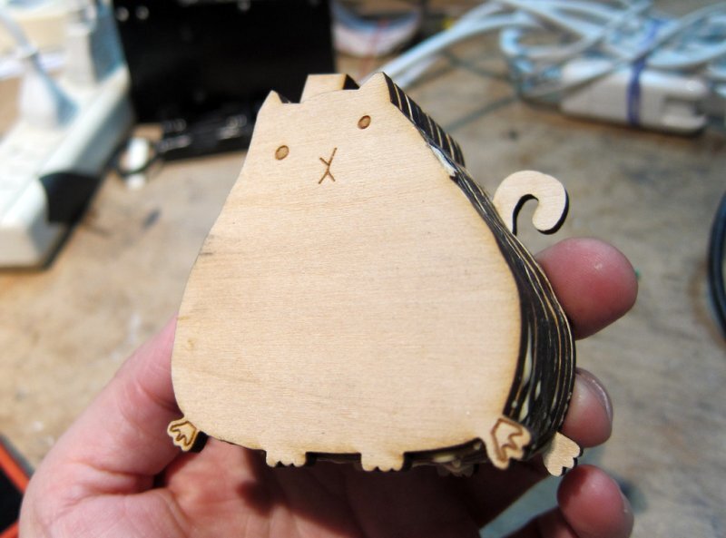 Intra απο ξύλο plywood 3mm-4mm πάχος - Σφυρίχτρα γάτας Δίασταση 30x30 cm Intraeaxys-d1lm2wzo