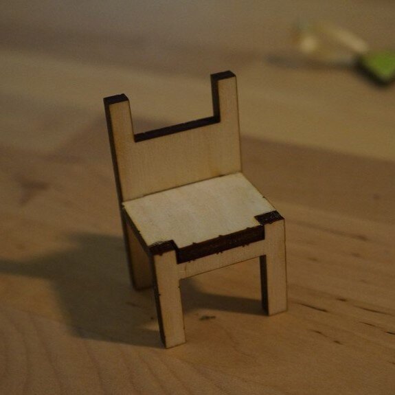 Intra απο ξύλο plywood 3mm-4mm πάχος - Καρέκλα παιχνιδιών Δίασταση 30x30 cm Intraeaxys-ro6ylm27