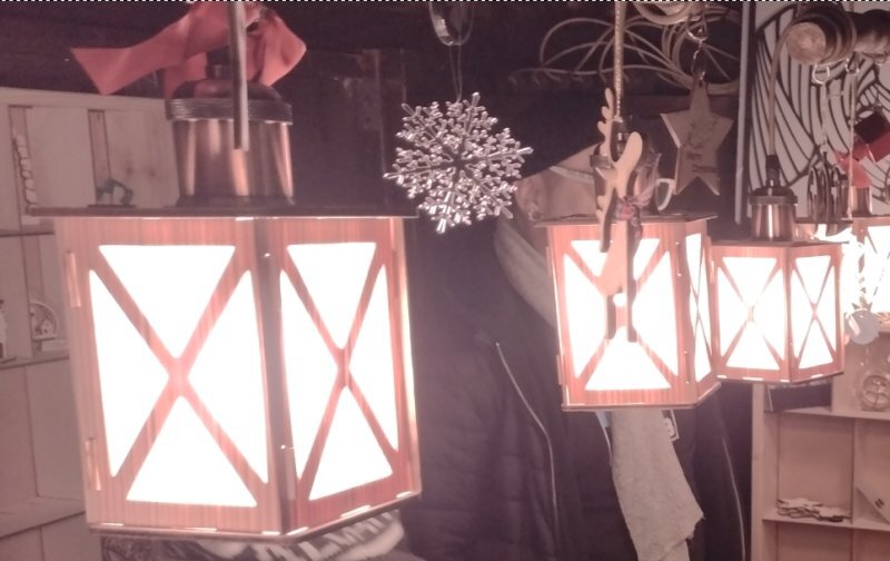 Intra απο ξύλο plywood 3mm-4mm πάχος - Χριστουγεννιάτικο Φανάρι Δίασταση 30x30 cm Intraeaxys-voqdlpd1