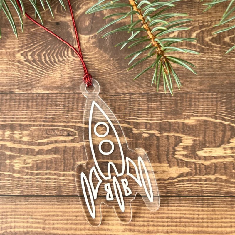 Σετ των 2 Intra απο ξύλο plywood 3mm-4mm πάχος - Ρετρό στολίδι πυραύλων Δίασταση 10x10 cm Intraeaxys-r1zq0pl1