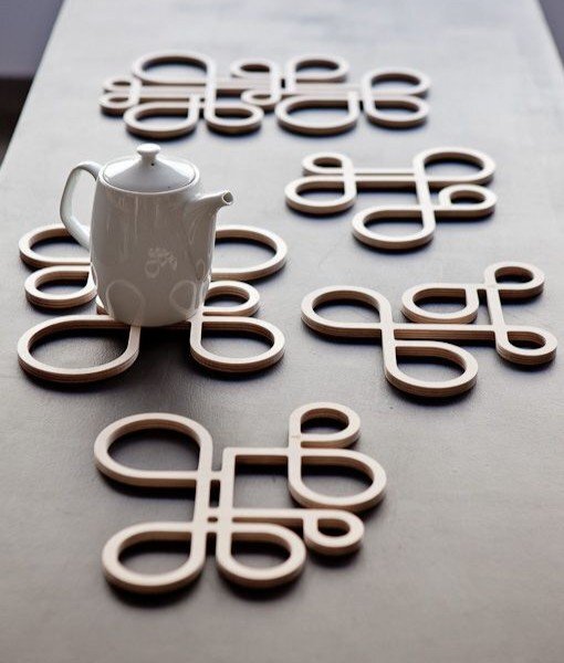 Intra απο ξύλο plywood 3mm-4mm πάχος - Αφηρημένα σουβέρ Δίασταση 30x30 cm Intraeaxys-eo2z56qo