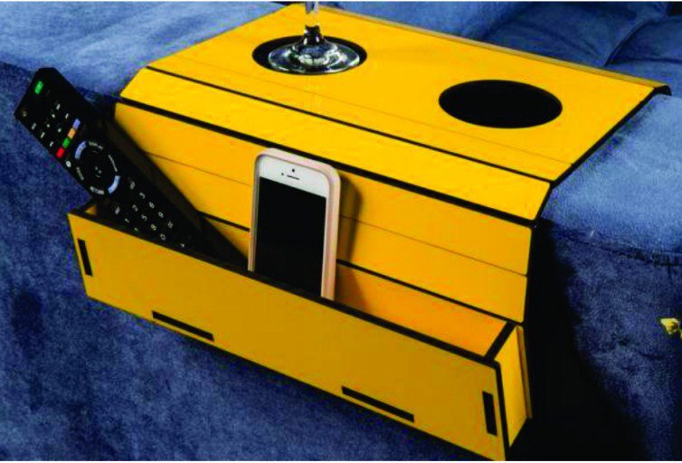 Intra απο ξύλο plywood 3mm-4mm πάχος - Θήκη καναπέ για φλιτζάνια Δίασταση 30x30 cm Intraeaxys-joe8k9o6