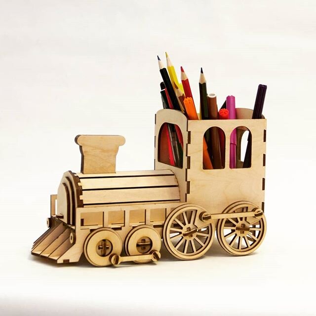 Intra απο ξύλο plywood 3mm-4mm πάχος - Steam Locomotive Pen Organizer με Κουμπαρά Δίασταση 30x30 cm Intraeaxys-yon05ek7