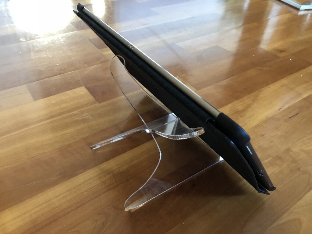 Intra απο ξύλο plywood 3mm-4mm πάχος - Ακρυλική βάση για tablet Δίασταση 30x30 cm Intraeaxys-zo9y2ww7