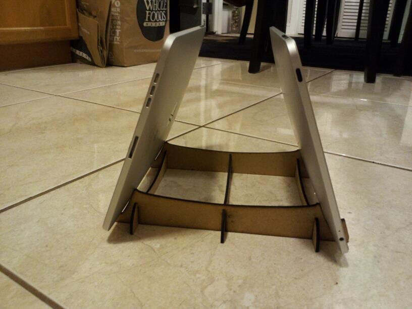 Intra απο ξύλο plywood 3mm-4mm πάχος - Διπλή βάση tablet Δίασταση 30x30 cm Intraeaxys-6o3ym8j7