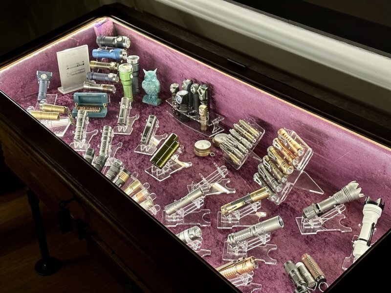 Intra απο ξύλο plywood 3mm-4mm πάχος - Ακρυλική βάση οθόνης για φακούς Δίασταση 30x30 cm Intraeaxys-yone0exo