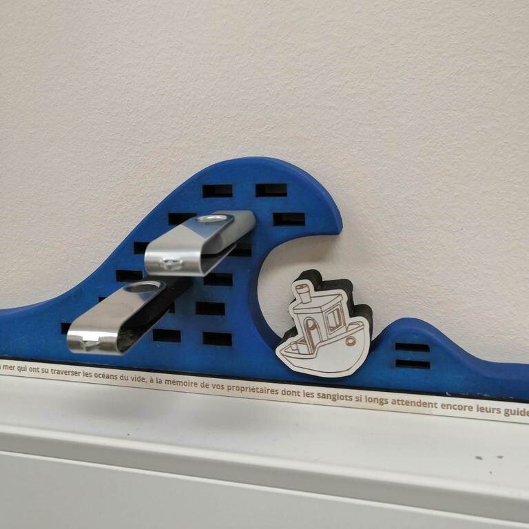 Intra απο ξύλο plywood 3mm-4mm πάχος - Οργάνωση βάσης θήκης USB Flash Drive Δίασταση 30x30 cm Intraeaxys-6o3yq2q7