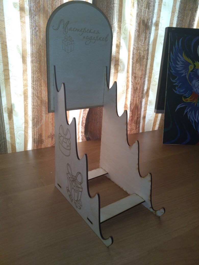 Intra απο ξύλο plywood 3mm-4mm πάχος - Βάση προβολής δωροκάρτας 3mm Δίασταση 30x30 cm Intraeaxys-eo0qmw91