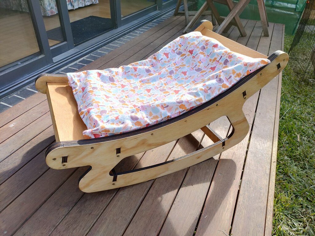 Intra απο ξύλο plywood 3mm-4mm πάχος - Baby Rocker Δίασταση 30x30 cm Intraeaxys-qomm044o