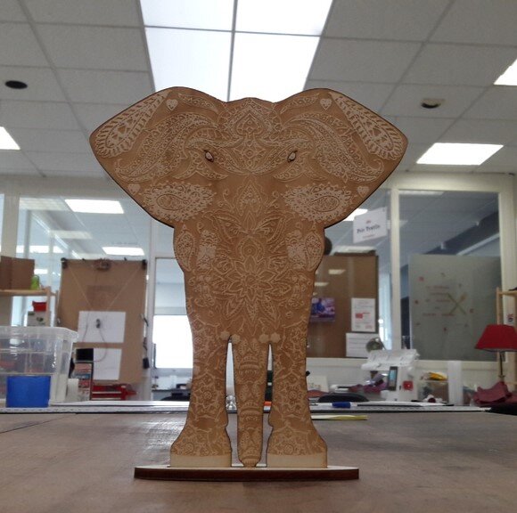Intra απο ξύλο plywood 3mm-4mm πάχος - Engrave Elephant 5mm Δίασταση 30x30 cm Intraeaxys-d1lvgd6o