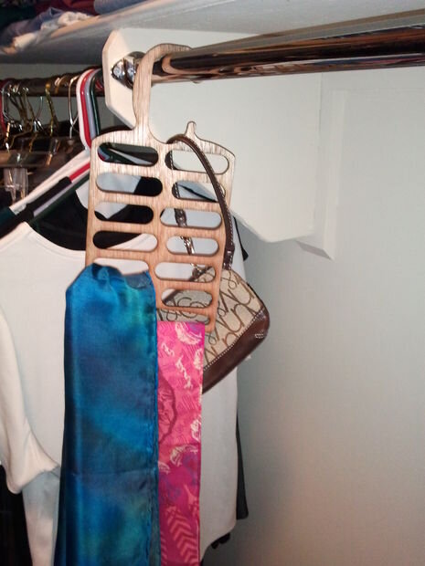 Intra απο ξύλο plywood 3mm-4mm πάχος - Ξύλινη κρεμάστρα για γραβάτα κάθετη ράφι δώρο Δίασταση 30x30 cm Intraeaxys-zo9ywe47