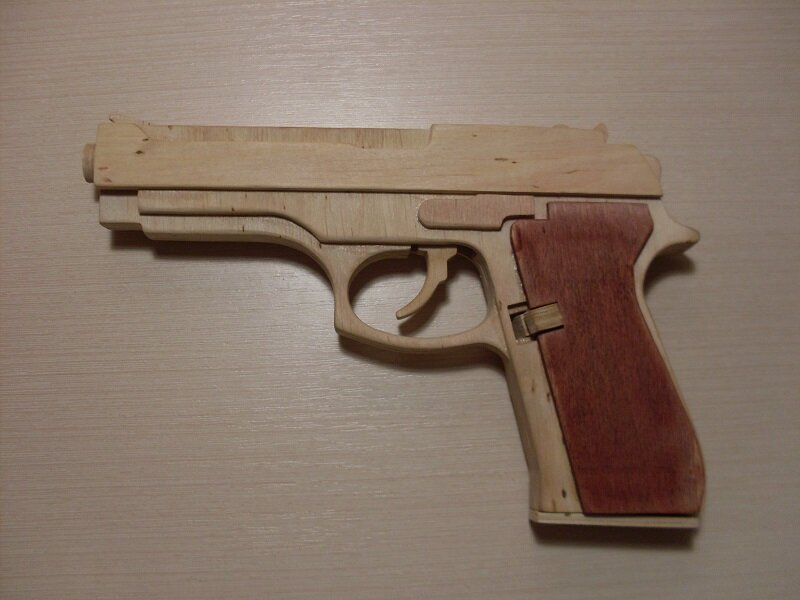Intra απο ξύλο plywood 3mm-4mm πάχος - Αρχείο PDF M9 Rubber Band Gun Δίασταση 30x30 cm Intraeaxys-d1lzwz7m