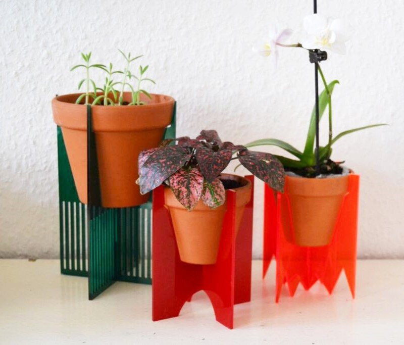 Intra απο ξύλο plywood 3mm-4mm πάχος - Βάσεις για γλάστρες Δίασταση 30x30 cm Intraeaxys-67wl8431