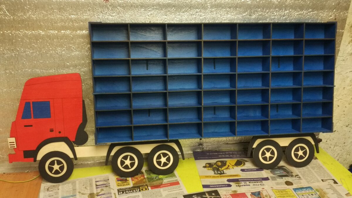 Intra απο ξύλο plywood 3mm-4mm πάχος - Toy Car Raf Wall Toy Car Storage Organizer Truck 3mm Δίασταση 30x30 cm Intraeaxys-r1z2zxw1