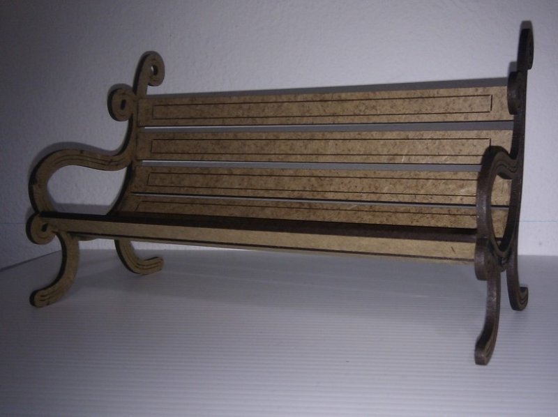 Intra απο ξύλο plywood 3mm-4mm πάχος - Διακόσμηση κήπου πάγκου Δίασταση 30x30 cm Intraeaxys-67wz9nl7