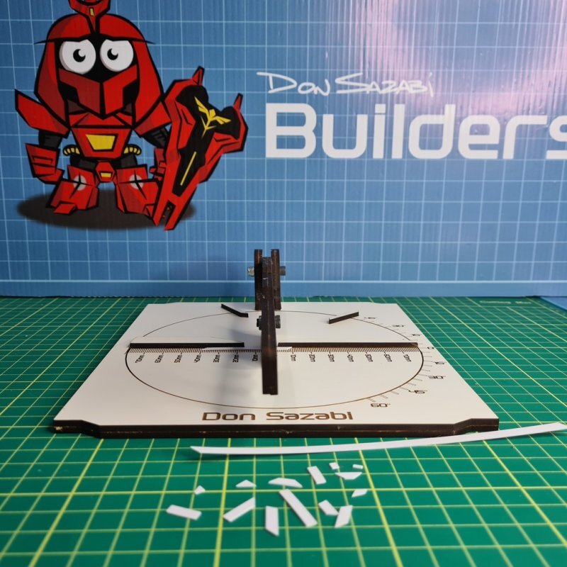 Intra απο ξύλο plywood 3mm-4mm πάχος - Κόφτης πολλαπλών γωνιών Δίασταση 30x30 cm Intraeaxys-joerep97