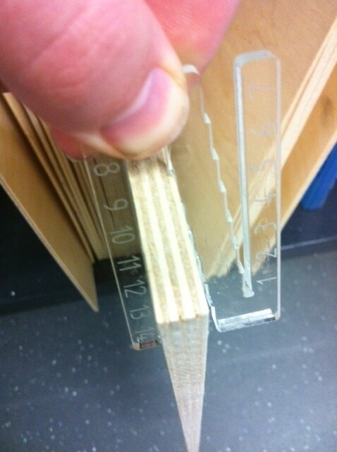 Intra απο ξύλο plywood 3mm-4mm πάχος - Μετρητής πάχους υλικού Δίασταση 30x30 cm Intraeaxys-eoxlr0jo