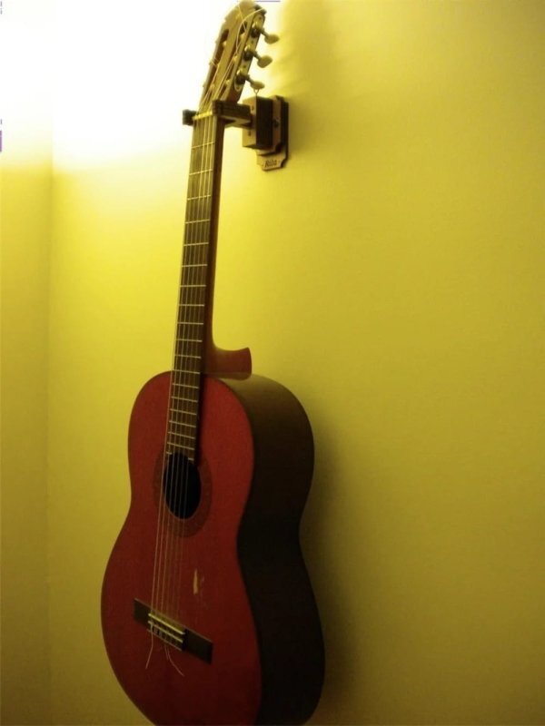 Intra απο ξύλο plywood 3mm-4mm πάχος - Κρεμάστρα τοίχου κιθάρας Δίασταση 30x30 cm Intraeaxys-r7vd5j57