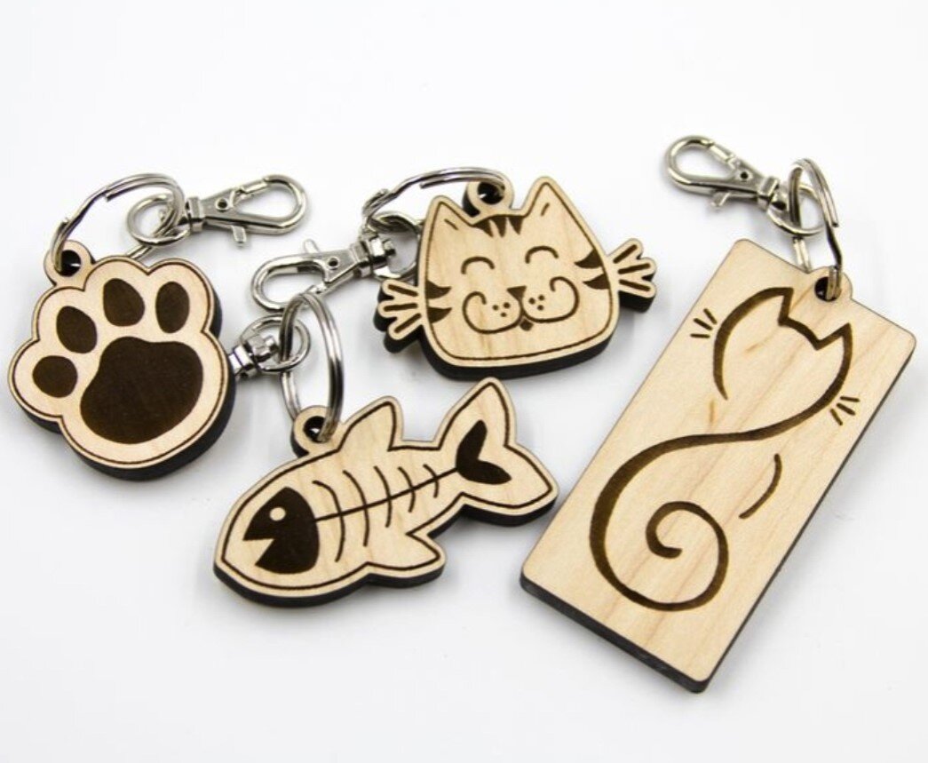 Σετ των 3 Intra απο ξύλο plywood 3mm-4mm πάχος - Ξύλινα μπρελόκ ζώων Δίασταση 5x5 cm Intraeaxys-eo202n47