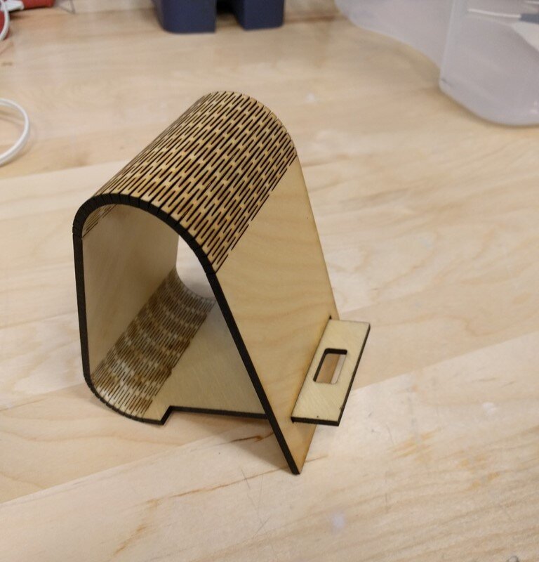 Intra απο ξύλο plywood 3mm-4mm πάχος - Επιτραπέζια βάση τηλεφώνου Living Mente 3mm Δίασταση 30x30 cm Intraeaxys-eoxlzq4o