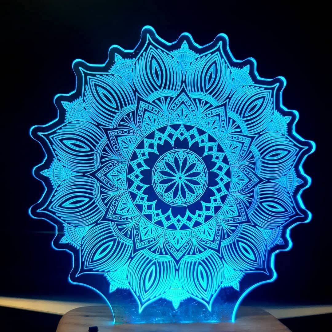 Intra απο ξύλο plywood 3mm-4mm πάχος - Λάμπα LED Mandala Night Light Δίασταση 30x30 cm Intraeaxys-eoxlwdxo