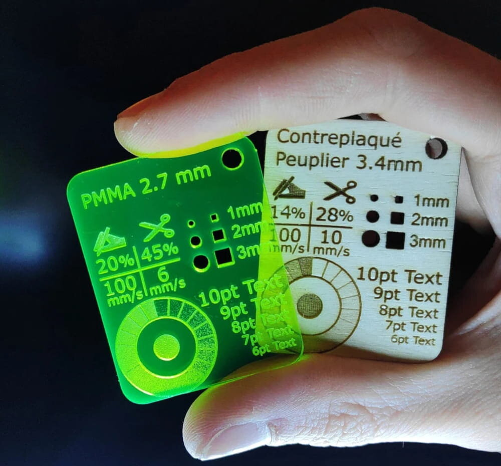 Intra απο ξύλο plywood 3mm-4mm πάχος - Μίνι πρότυπο υλικού Δίασταση 30x30 cm Intraeaxys-qomml38o