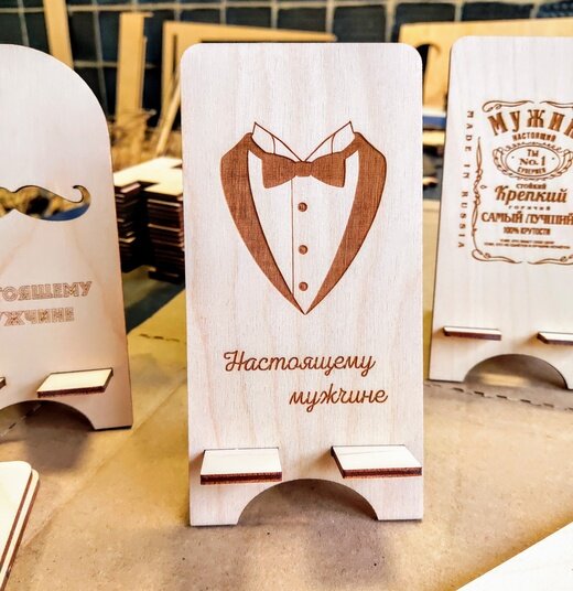 Intra απο ξύλο plywood 3mm-4mm πάχος - Εξατομικευμένο δώρο βάσης κινητού τηλεφώνου για άνδρες Δίασταση 30x30 cm Intraeaxys-91jd4el1