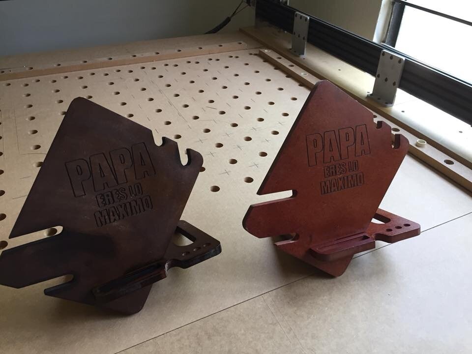 Intra απο ξύλο plywood 3mm-4mm πάχος - Σταθμός σύνδεσης κινητού τηλεφώνου Δίασταση 30x30 cm Intraeaxys-m1d6wey7