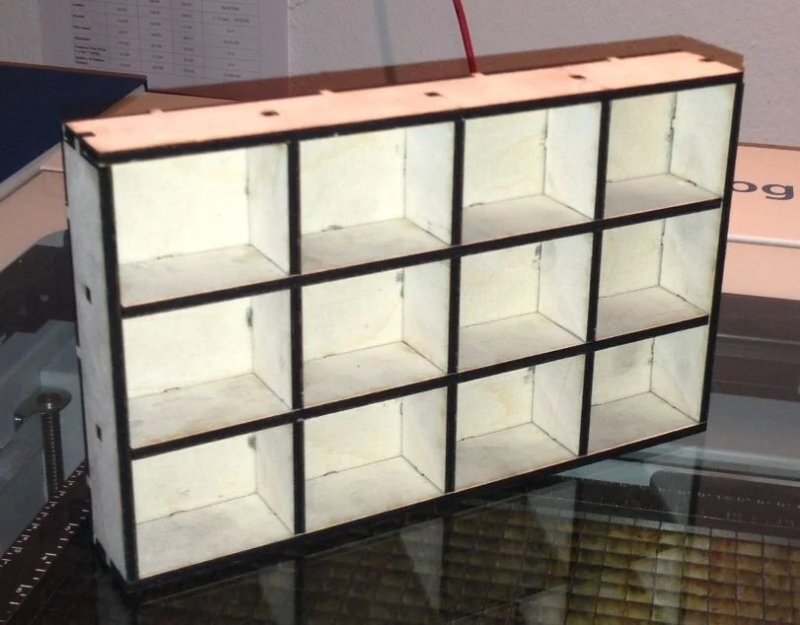 Intra απο ξύλο plywood 3mm-4mm πάχος - Παραμετρικό κουτί σπόρων Δίασταση 30x30 cm Intraeaxys-zo98m0w1