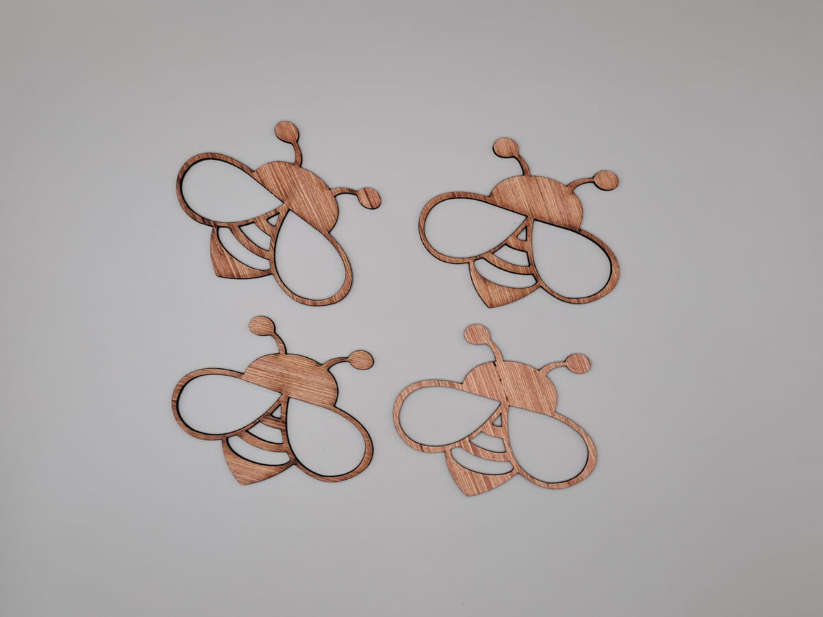 Intra απο ξύλο plywood 3mm-4mm πάχος - Σχήμα κοπής ξύλινης μέλισσας Δίασταση 30x30 cm Intraeaxys-r7vml527