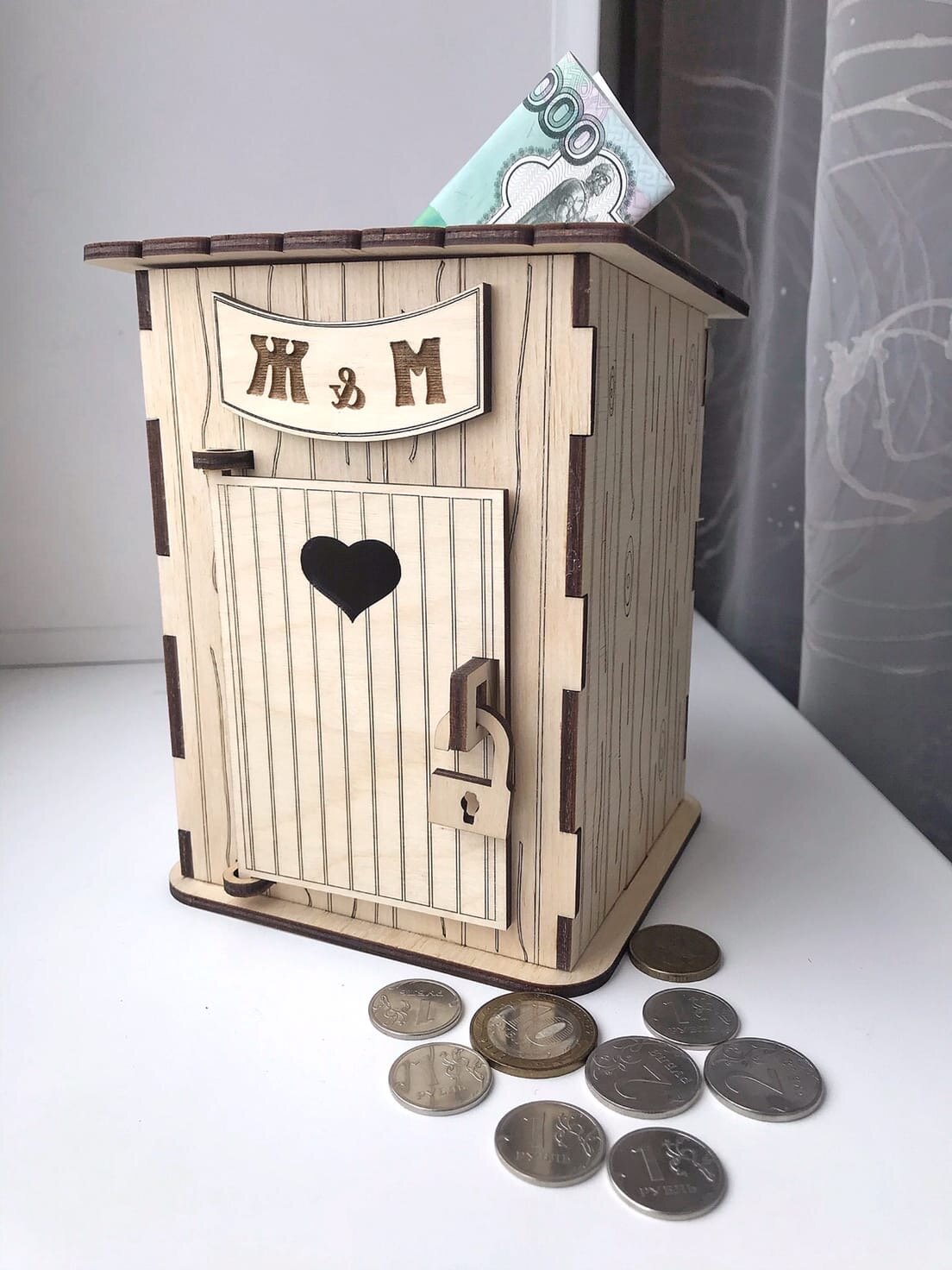 Intra απο ξύλο plywood 3mm-4mm πάχος - Τουαλέτα Κουμπαράς Potty Piggy Bank Δίασταση 30x30 cm Intraeaxys-lopqj3k7
