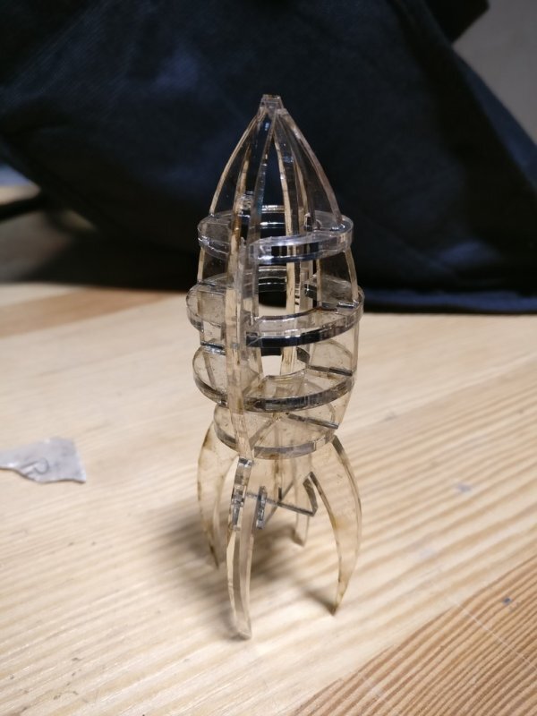 Intra απο ξύλο plywood 3mm-4mm πάχος - Πτερύγια Rocket Pointy 3mm Ακρυλικό Δίασταση 20x20 cm Intraeaxys-m1ddqly1