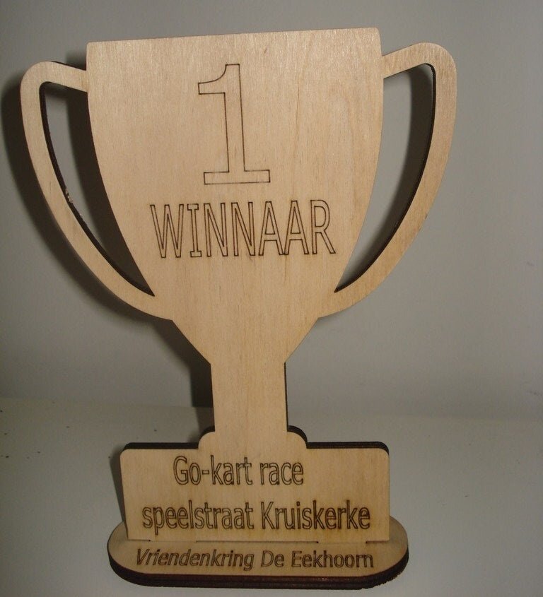 Intra απο ξύλο plywood 3mm-4mm πάχος - Trophy Cup 6mm Κόντρα πλακέ Δίασταση 30x30 cm Intraeaxys-eo20xx47