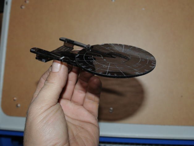 Intra απο ξύλο plywood 3mm-4mm πάχος - Star Trek USS Enterprise Δίασταση 30x30 cm Intraeaxys-qommlvpo