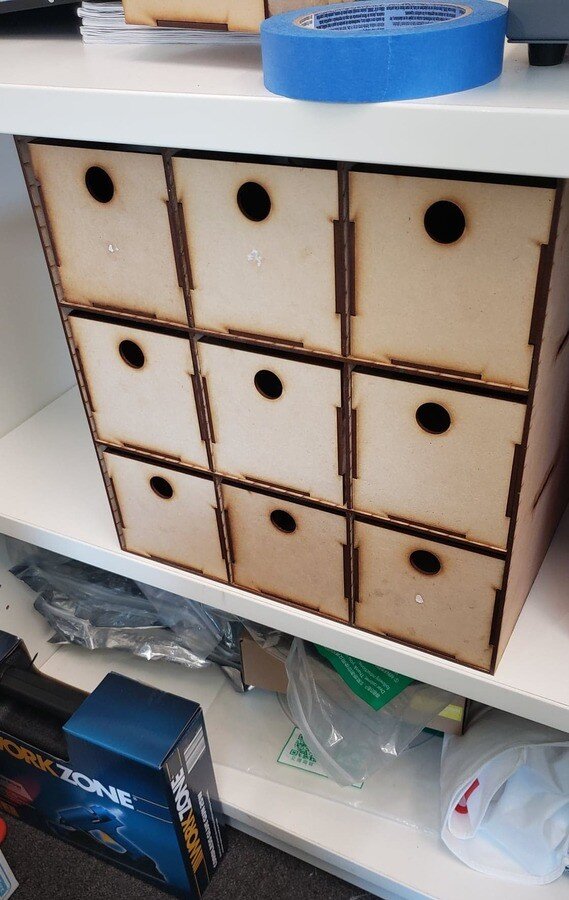 Intra απο ξύλο plywood 3mm-4mm πάχος - 9 Ράφι αποθήκευσης συρταριών Δίασταση 30x30 cm Intraeaxys-yon09ky7