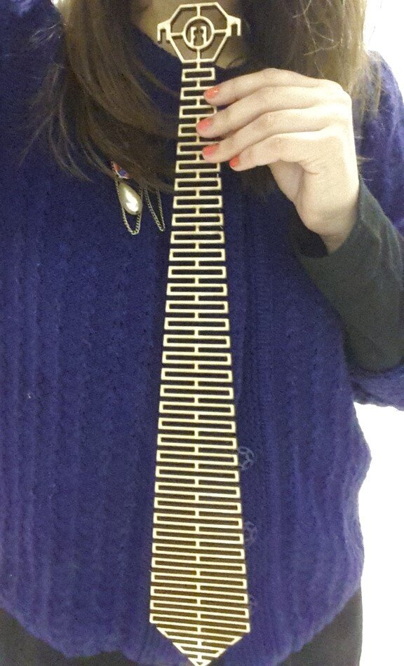 Intra απο ξύλο plywood 3mm-4mm πάχος - Ξύλινη Γραβάτα Δίασταση 30x30 cm Intraeaxys-joedjqn1