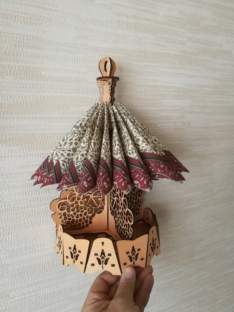 Intra απο ξύλο plywood 3mm-4mm πάχος - Διακοσμητική θήκη χαρτοπετσέτας τοίχου Δίασταση 30x30 cm Intraeaxys-6o3y5zp7