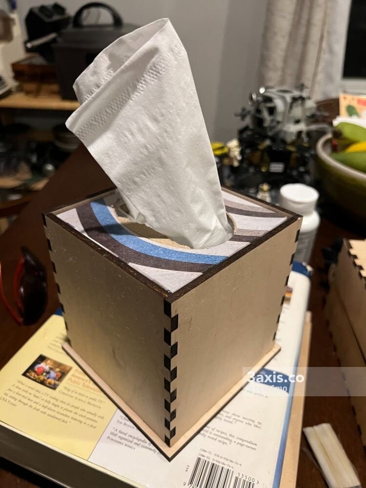 Intra απο ξύλο plywood 3mm-4mm πάχος - Κουτί χαρτομάντηλου 5mm Δίασταση 30x30 cm Intraeaxys-e1gkr6mo