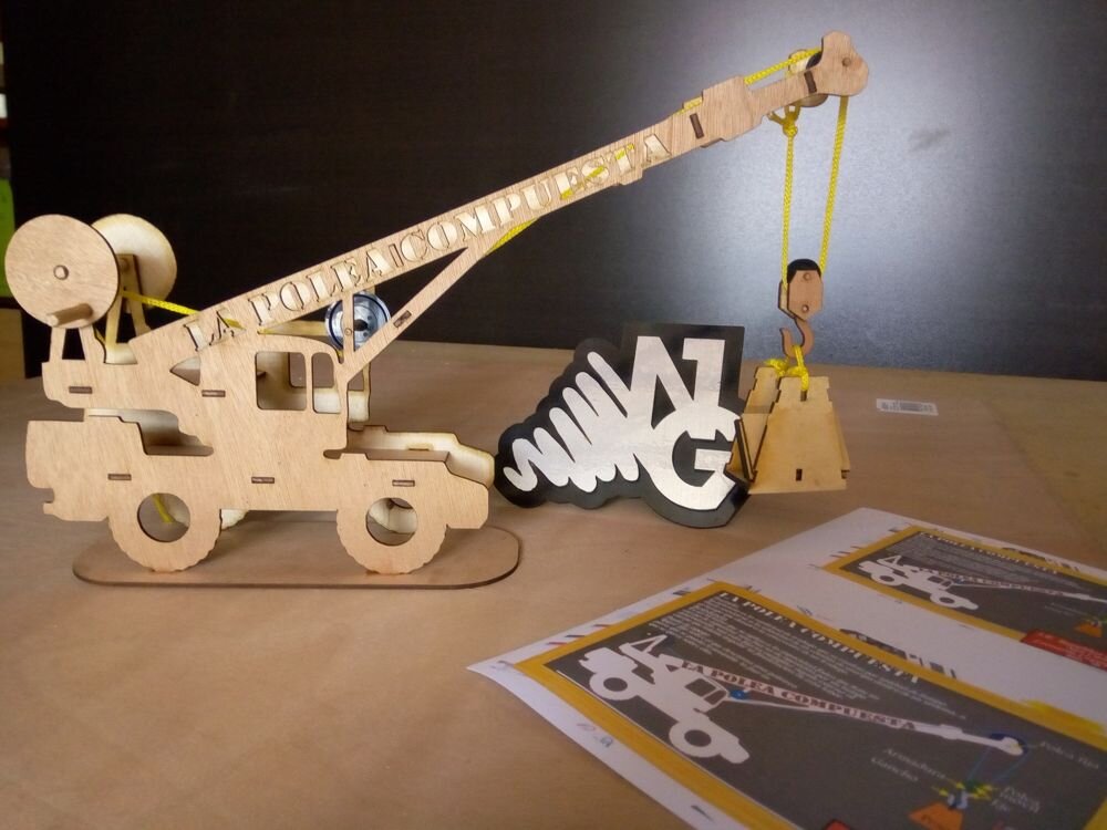 Intra απο ξύλο plywood 3mm-4mm πάχος - Γερανός παιχνιδιών Δίασταση 30x30 cm Intraeaxys-qommlg4o