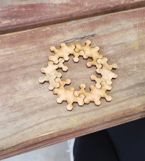 Σετ των 2 Intra απο ξύλο plywood 3mm-4mm πάχος - Αρχείο PDF Polyhex Tiles Δίασταση 25x30 cm Intraeaxys-91jd9rg1