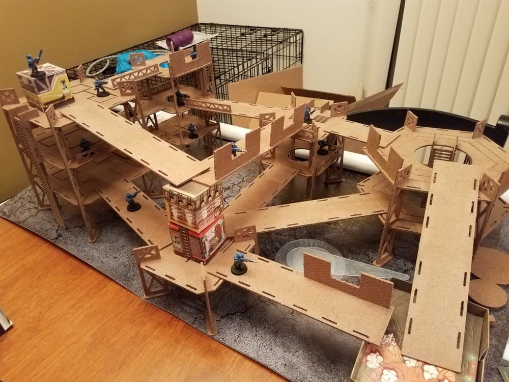 Intra απο ξύλο plywood 3mm-4mm πάχος - Βιομηχανικό Έδαφος Δίασταση 30x30 cm Intraeaxys-ro6ygpq7